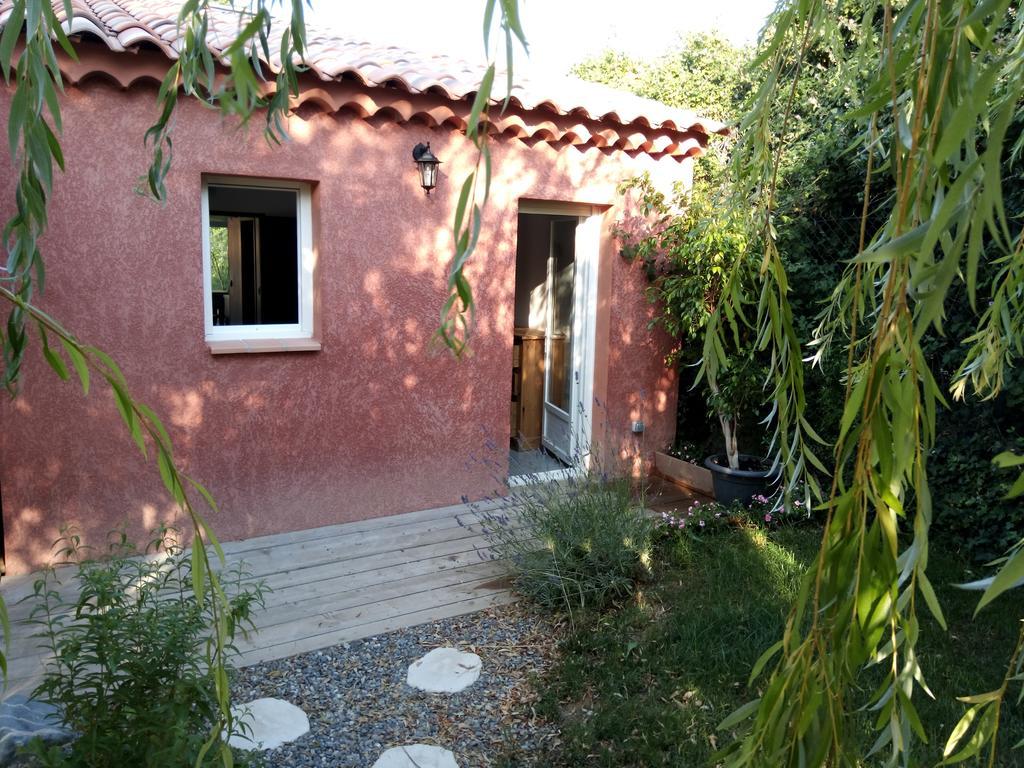Bed and Breakfast Les Terrasses De Valensole Esterno foto