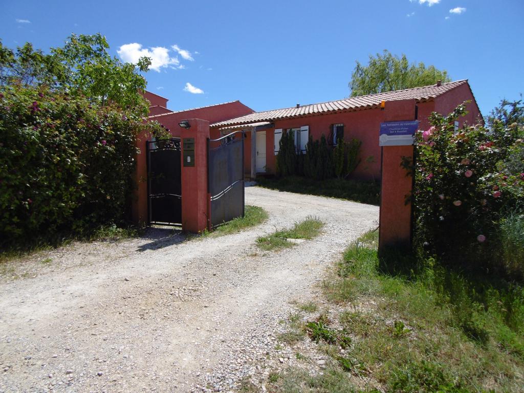 Bed and Breakfast Les Terrasses De Valensole Esterno foto