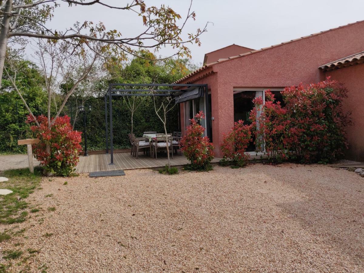 Bed and Breakfast Les Terrasses De Valensole Esterno foto