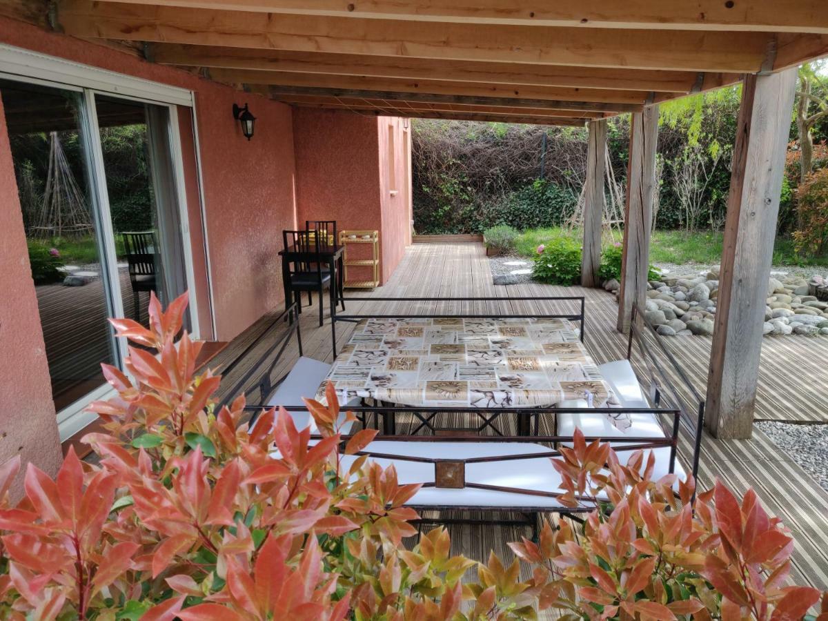 Bed and Breakfast Les Terrasses De Valensole Esterno foto
